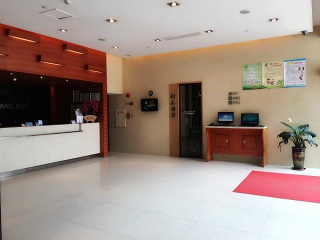 Jinjiang Inn Qingyuan Qingxin Avenue Mountain View Exteriör bild